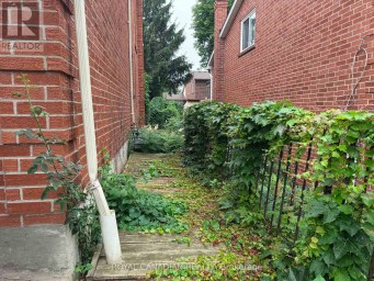 192 HARRISON DRIVE Newmarket (Bristol-London) Ontario photo 4