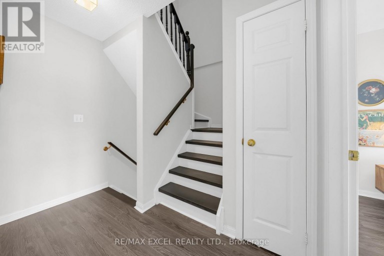 3 - 10 COX BOULEVARD, Markham (Unionville), Ontario, L3R4G2