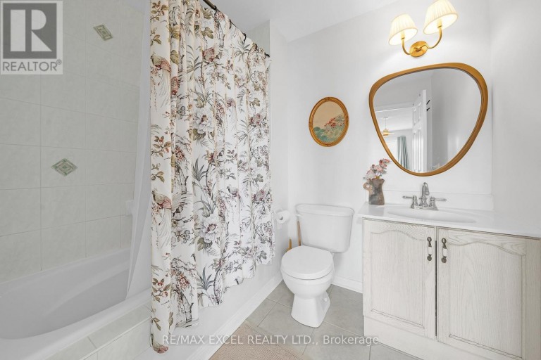 3 - 10 COX BOULEVARD, Markham (Unionville), Ontario, L3R4G2