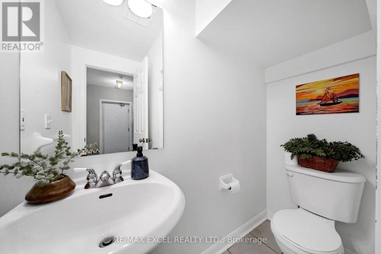 3 - 10 COX BOULEVARD, Markham (Unionville), Ontario, L3R4G2