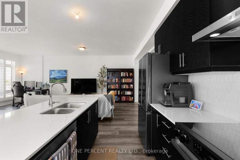 129 COLBORNE STREET E, Orillia, Ontario, L3V8P6