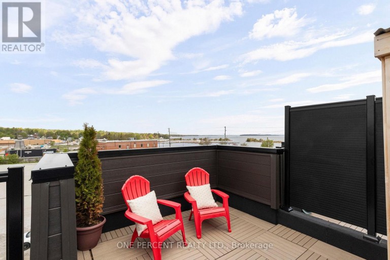 129 COLBORNE STREET E, Orillia, Ontario, L3V8P6