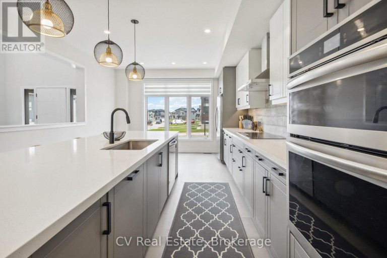125 STONELEIGH DRIVE, Blue Mountains, Ontario, L9Y4X5