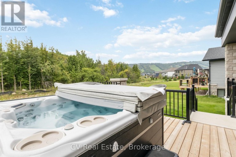 125 STONELEIGH DRIVE, Blue Mountains, Ontario, L9Y4X5