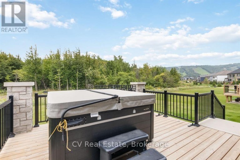 125 STONELEIGH DRIVE, Blue Mountains, Ontario, L9Y4X5