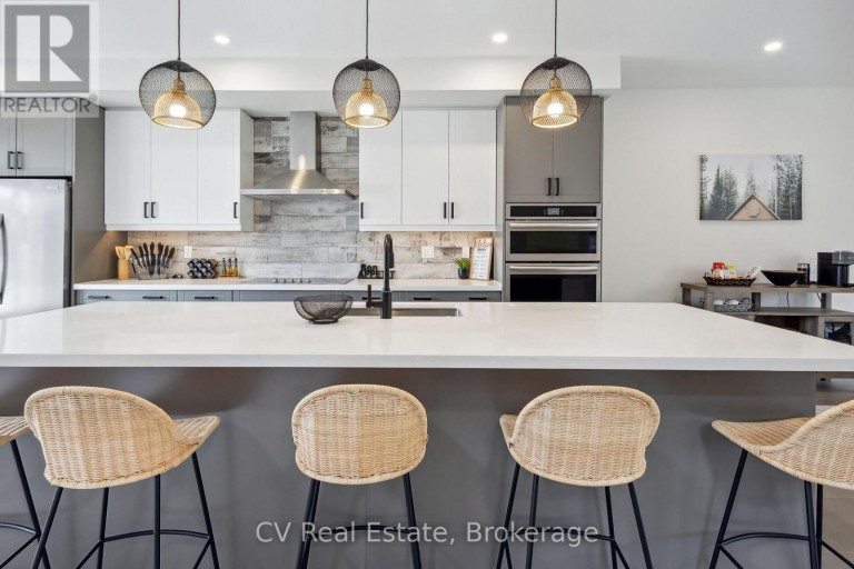 125 STONELEIGH DRIVE, Blue Mountains, Ontario, L9Y4X5
