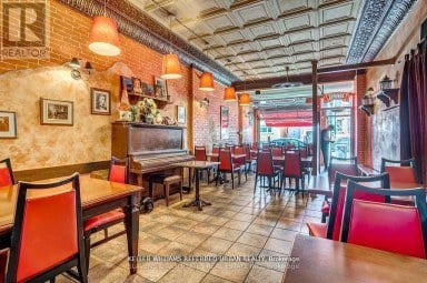 165 RONCESVALLES AVENUE Toronto (Roncesvalles) Ontario photo 3