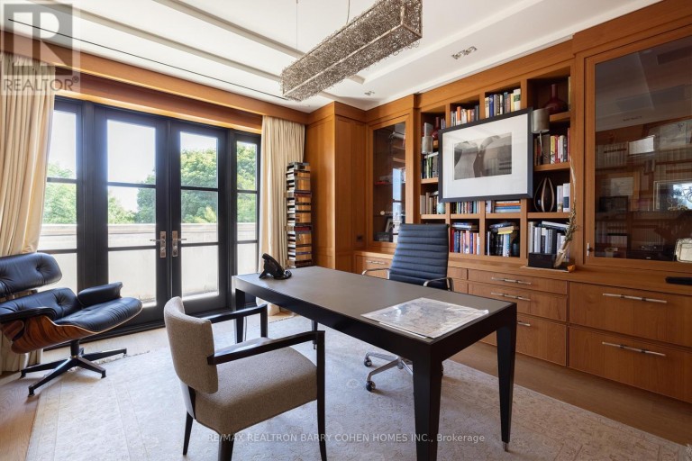 17 ARDWOLD GATE, Toronto (Casa Loma), Ontario, M5R2W1