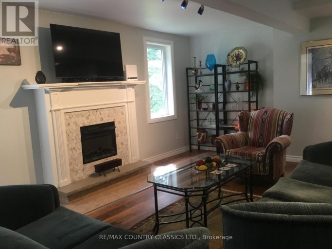 12 HASTINGS STREET S, Bancroft (Bancroft Ward), Ontario, K0L1C0