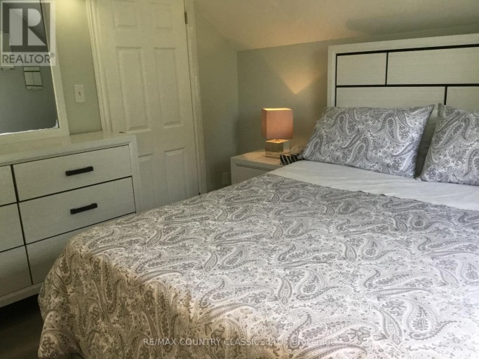 12 HASTINGS STREET S, Bancroft (Bancroft Ward), Ontario, K0L1C0