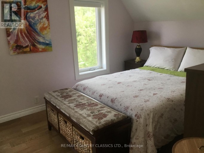 12 HASTINGS STREET S, Bancroft (Bancroft Ward), Ontario, K0L1C0