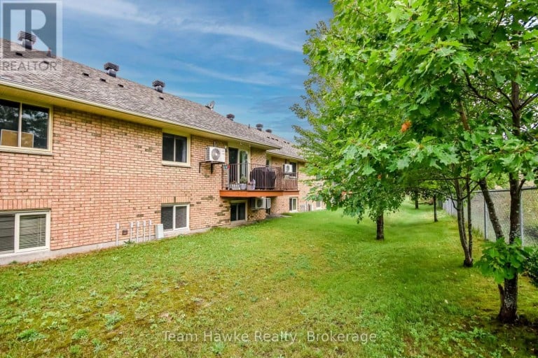 15 - 157 CHURCH STREET, Penetanguishene, Ontario, L9M1E4