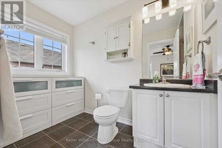 61 RIDGEGATE CRESCENT, Halton Hills (Georgetown), Ontario, L7G0L6