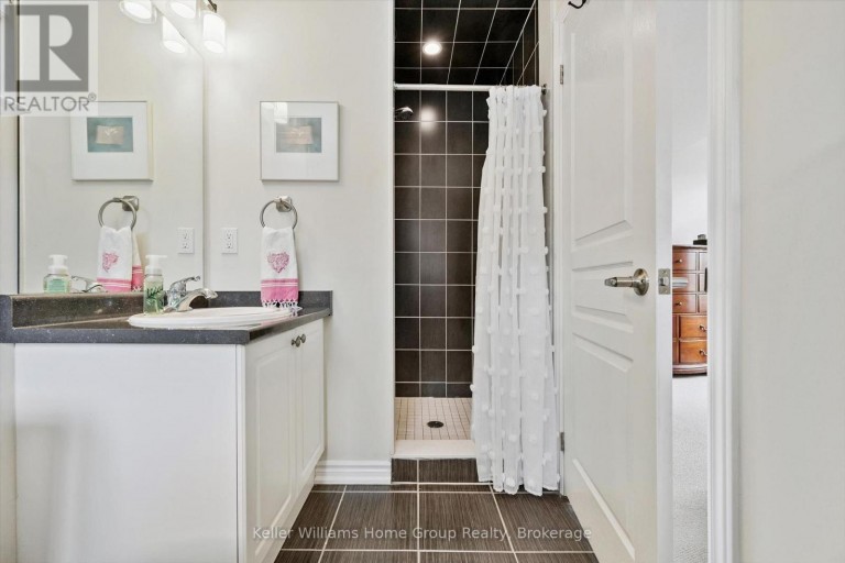 61 RIDGEGATE CRESCENT, Halton Hills (Georgetown), Ontario, L7G0L6