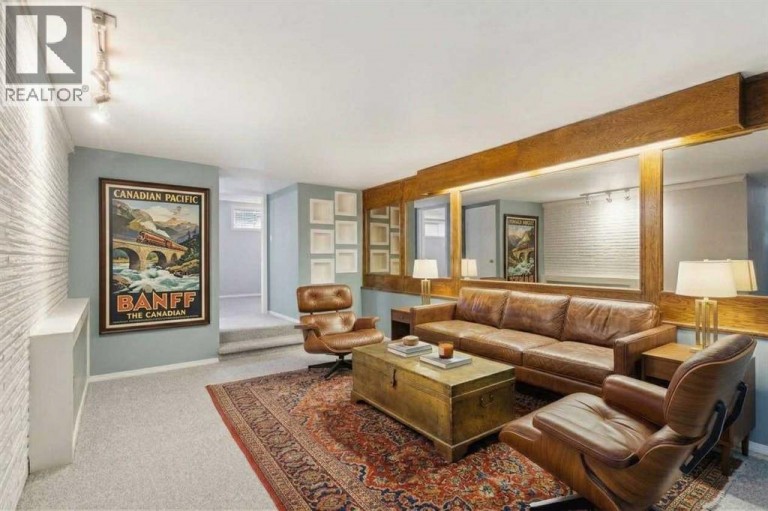 1423 75 Avenue SW, Calgary, Alberta, T2V0S9