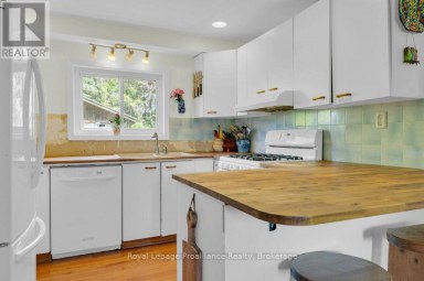 2014 FOXBORO-STIRLING ROAD Quinte West (Sidney Ward) Ontario photo 12