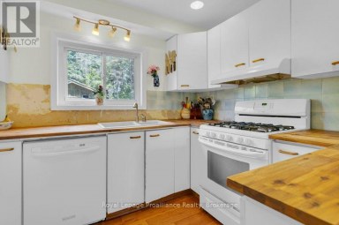 2014 FOXBORO-STIRLING ROAD Quinte West (Sidney Ward) Ontario photo 13