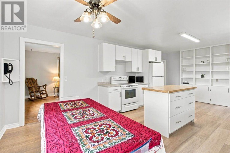 224 ZION ROAD, Belleville (Thurlow Ward), Ontario, K0K3E0