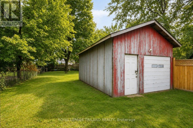 136 ADELAIDE STREET N, London East (East L), Ontario, N6B3G8