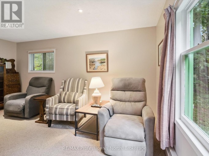 19 GLEN ACRES ROAD, Huntsville (Chaffey), Ontario, P1H1N6