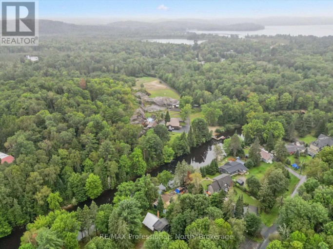 19 GLEN ACRES ROAD, Huntsville (Chaffey), Ontario, P1H1N6