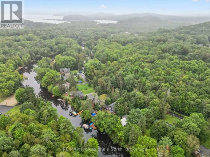 19 GLEN ACRES ROAD, Huntsville (Chaffey), Ontario, P1H1N6