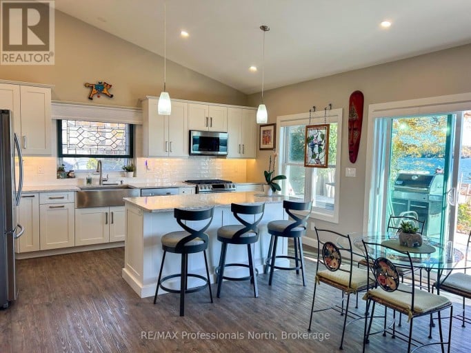 563 DALHAVEN ROAD, Selwyn, Ontario, K0L1T0