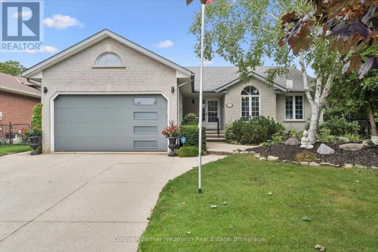 11 KEATING DRIVE, Centre Wellington (Elora/Salem), Ontario, N0B1S0
