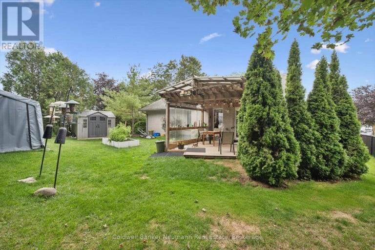 11 KEATING DRIVE, Centre Wellington (Elora/Salem), Ontario, N0B1S0