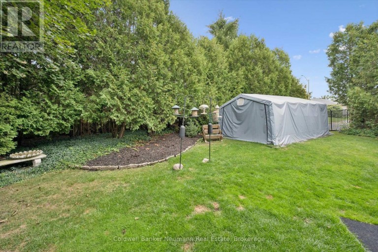 11 KEATING DRIVE, Centre Wellington (Elora/Salem), Ontario, N0B1S0