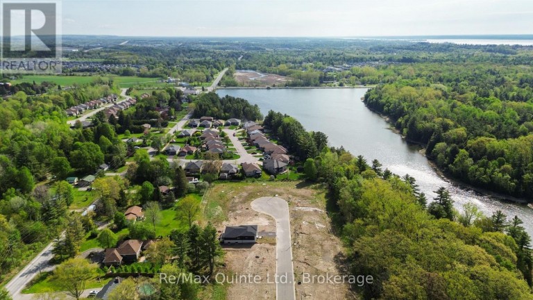 30 EXETER COURT, Quinte West (Murray Ward), Ontario, K8V5P4