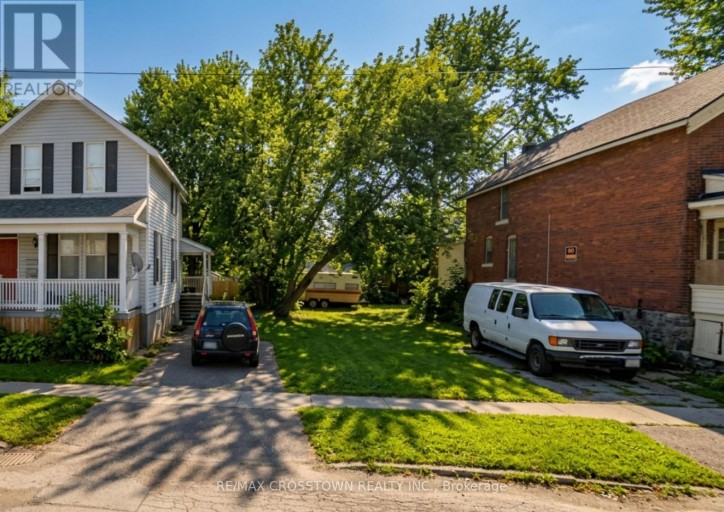117 COLBORNE STREET E, Orillia, Ontario, L3V1V2
