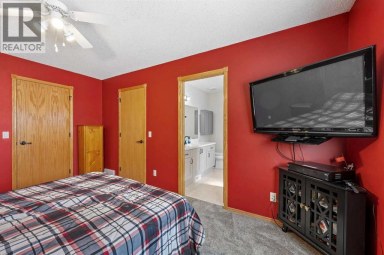 118 Lakeview Shores Chestermere Alberta photo 21
