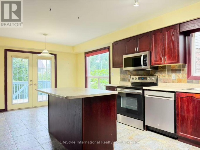 MAIN UNIT - 16 LYNCH CIRCLE, Guelph (Pineridge/Westminster Woods), Ontario, N1L1R5