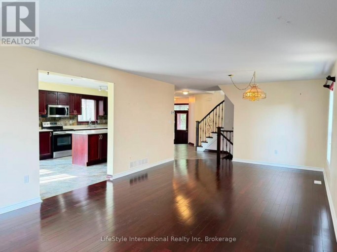MAIN UNIT - 16 LYNCH CIRCLE, Guelph (Pineridge/Westminster Woods), Ontario, N1L1R5