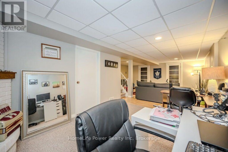 40 FERMAN DRIVE, Guelph (Willow West/Sugarbush/West Acres), Ontario, N1H7E1