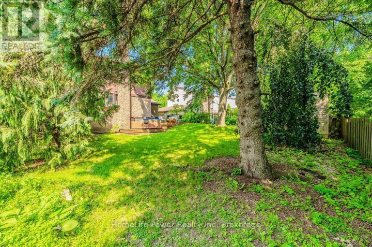 40 FERMAN DRIVE, Guelph (Willow West/Sugarbush/West Acres), Ontario, N1H7E1