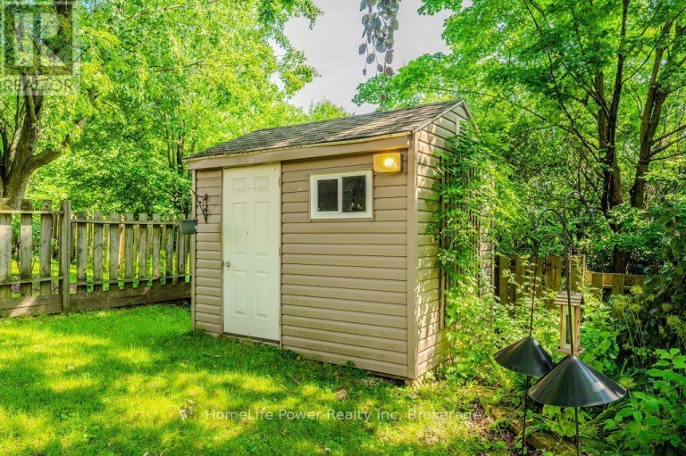 40 FERMAN DRIVE, Guelph (Willow West/Sugarbush/West Acres), Ontario, N1H7E1