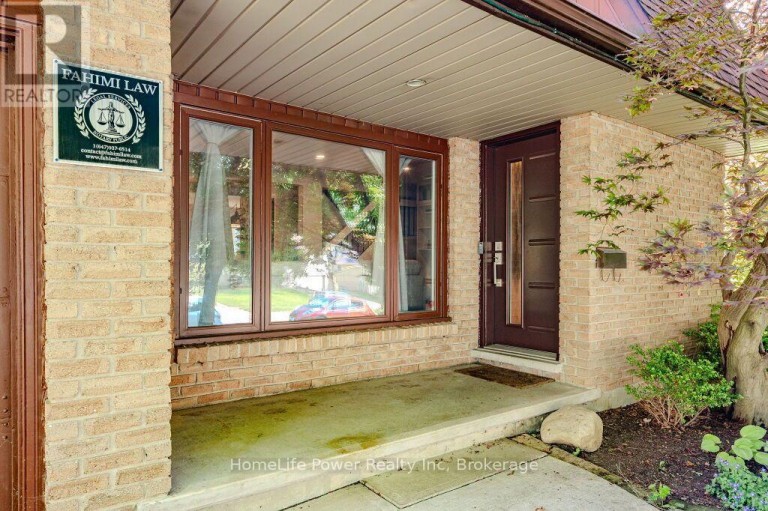 40 FERMAN DRIVE, Guelph (Willow West/Sugarbush/West Acres), Ontario, N1H7E1