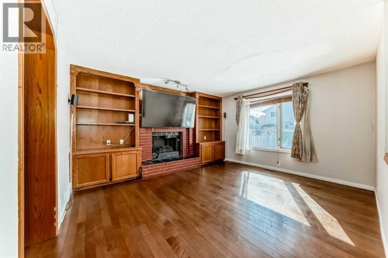 207 Eldorado Close NE, Calgary, Alberta, T1Y6T5