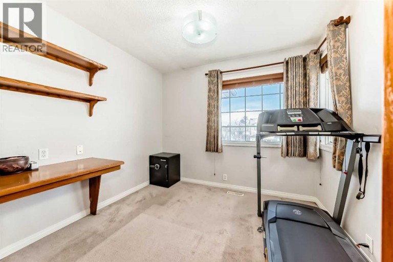 207 Eldorado Close NE, Calgary, Alberta, T1Y6T5