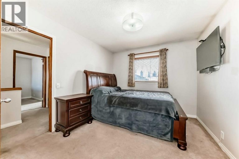 207 Eldorado Close NE, Calgary, Alberta, T1Y6T5