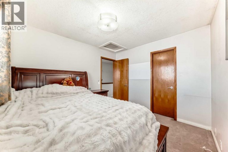 207 Eldorado Close NE, Calgary, Alberta, T1Y6T5