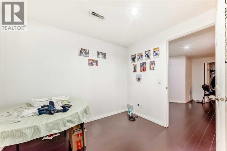 207 Eldorado Close NE, Calgary, Alberta, T1Y6T5