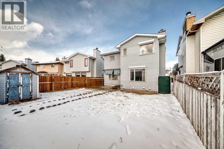 207 Eldorado Close NE, Calgary, Alberta, T1Y6T5