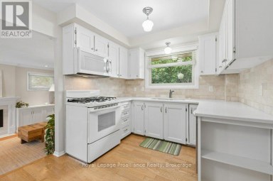 18 CONGER PLACE Belleville (Belleville Ward) Ontario photo 15