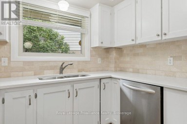 18 CONGER PLACE Belleville (Belleville Ward) Ontario photo 18