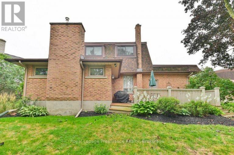 18 CONGER PLACE, Belleville (Belleville Ward), Ontario, K8P4N8