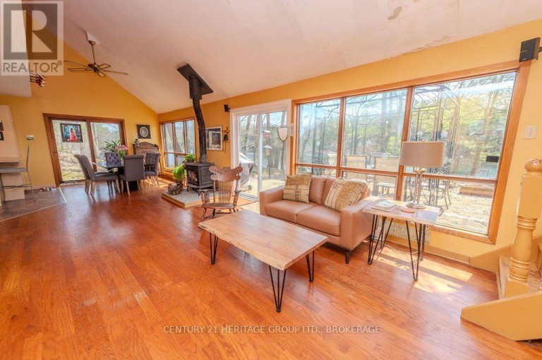 2238 LITTLE LONG LAKE ROAD, Frontenac (Frontenac South), Ontario, K0H2T0