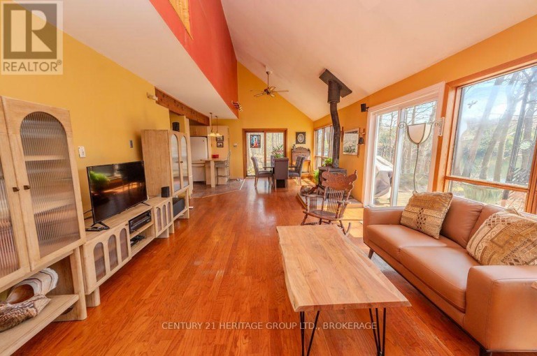 2238 LITTLE LONG LAKE ROAD, Frontenac (Frontenac South), Ontario, K0H2T0